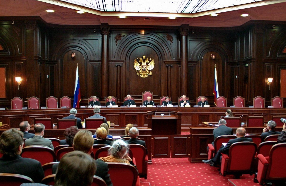 КС РФ запретил замораживать платежи граждан по их кредитам в банках-банкротах